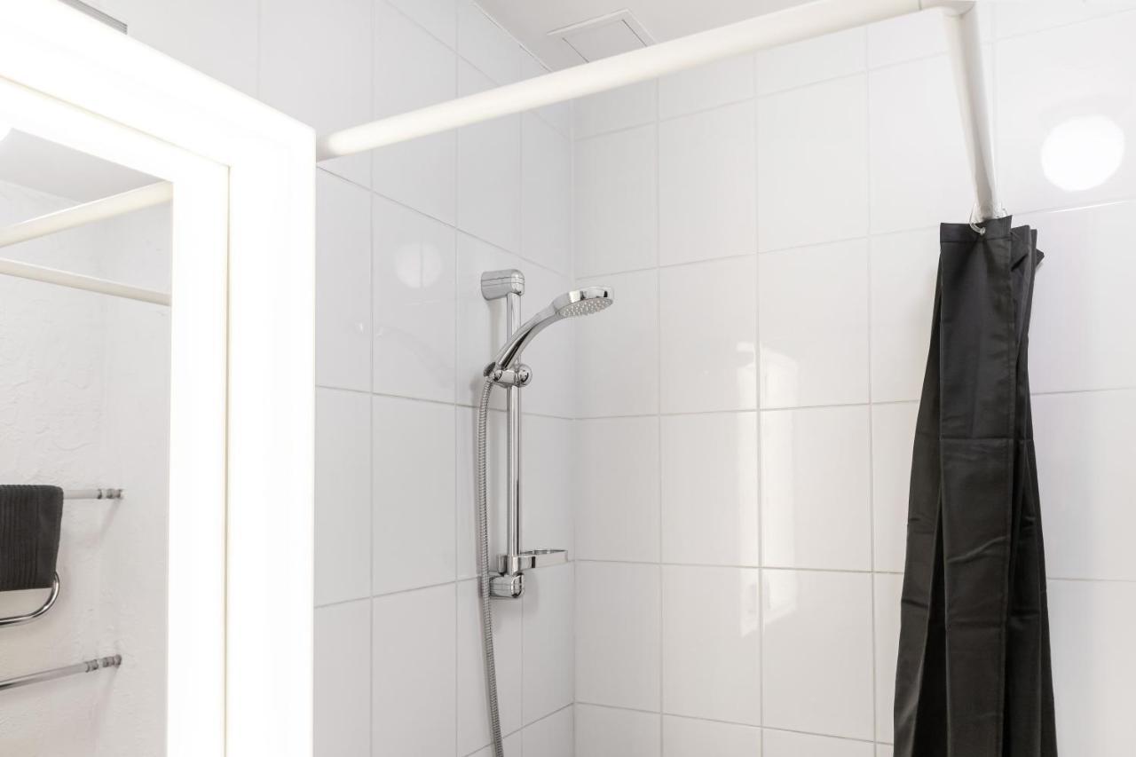 Апартаменти #stayhere - Cozy 1bdr Old Town *