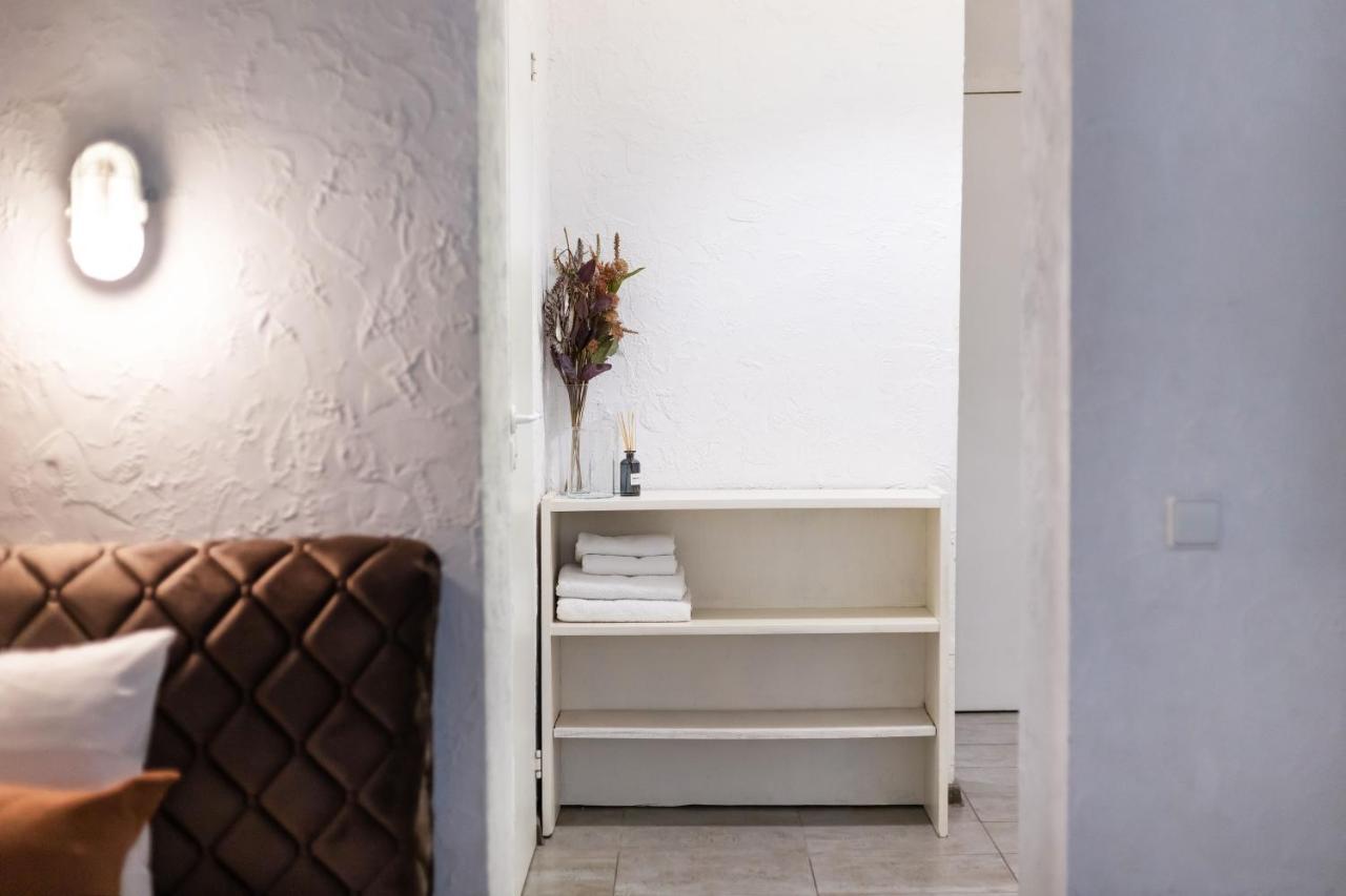Апартаменти #stayhere - Cozy 1bdr Old Town *